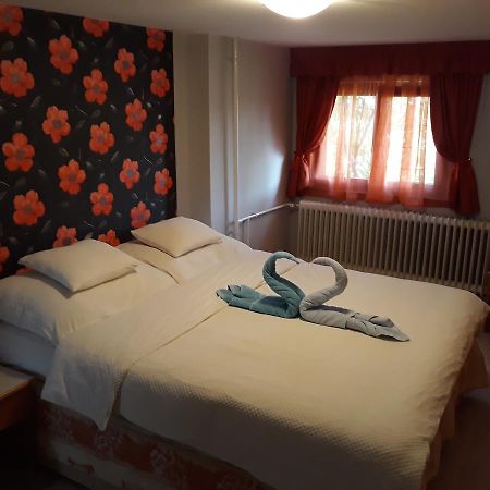 Rozsa Apartman Lenti Eksteriør billede