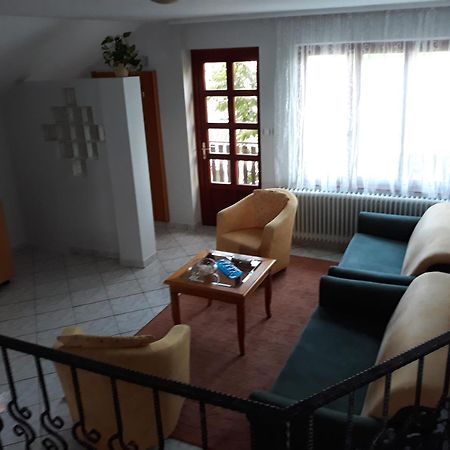 Rozsa Apartman Lenti Eksteriør billede