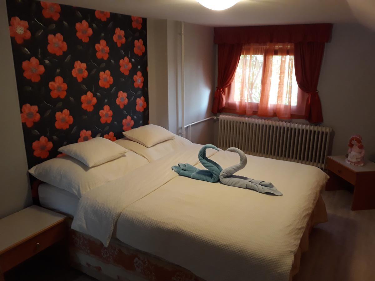 Rozsa Apartman Lenti Eksteriør billede